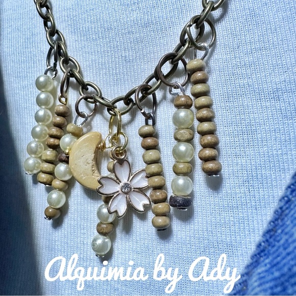 Alquimia Gold and Brown Necklace with Bohemian Charm - Picture 2 of 5